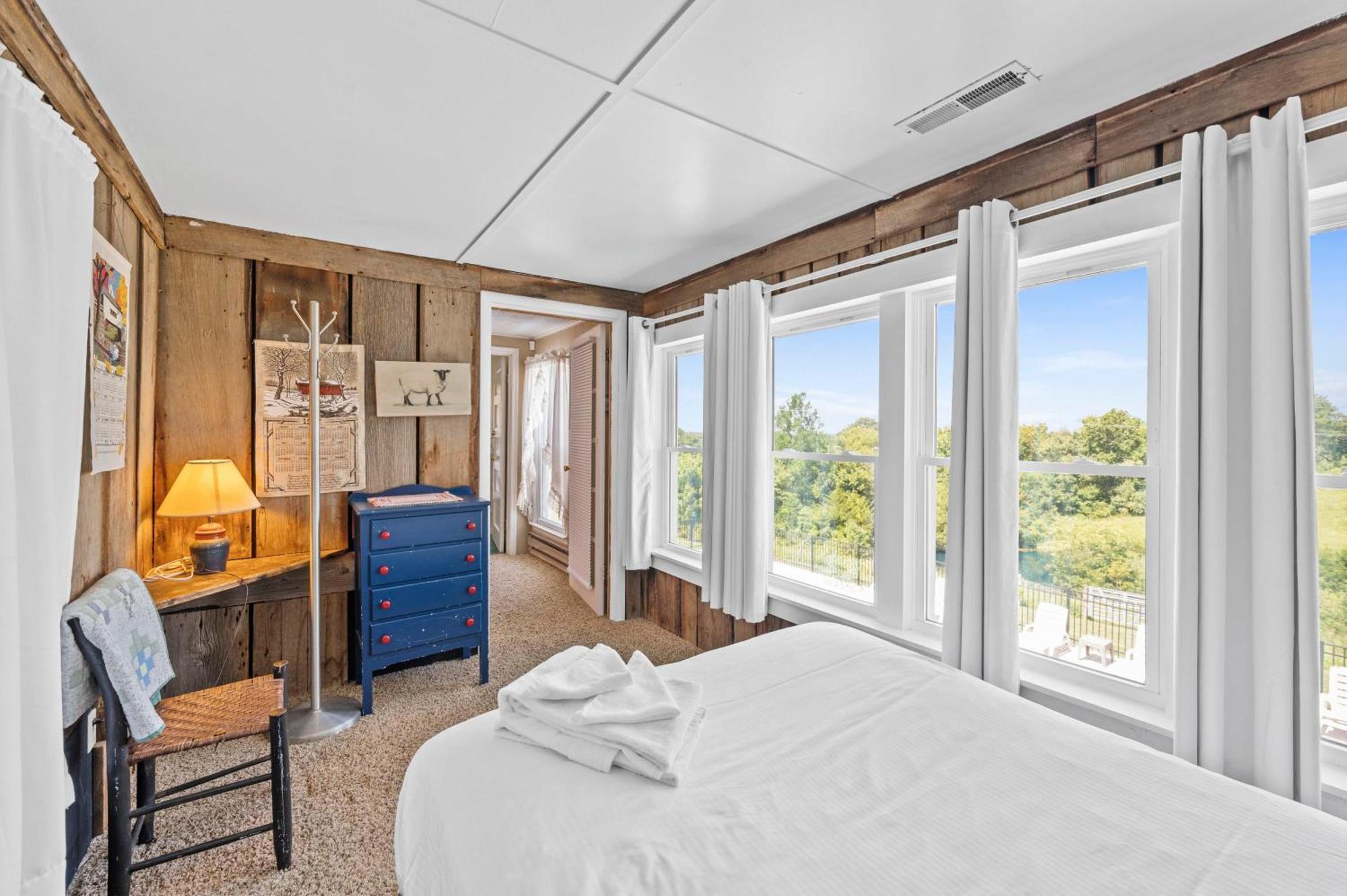 Big Family Lodge Near Ark Sleeps 16 Williamstown Esterno foto
